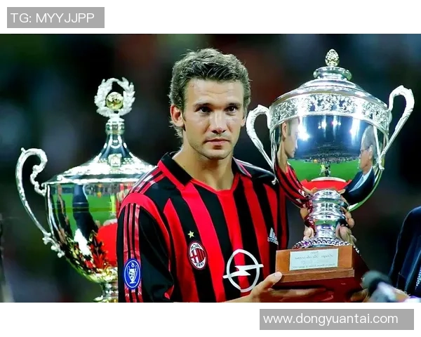 足球历史三大球星的传奇故事与成就解析